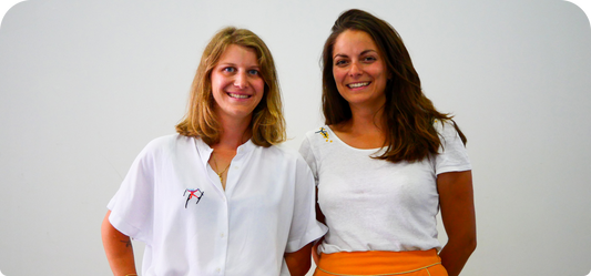 Les deux fondatrices de maltivor, lola et gabrielle sont sur la photo en souriant face à nous en étant côte à côte